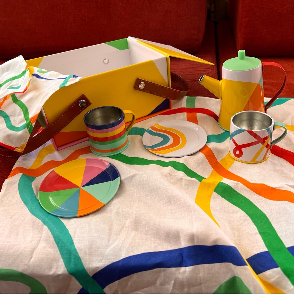 Lovevery picnic set